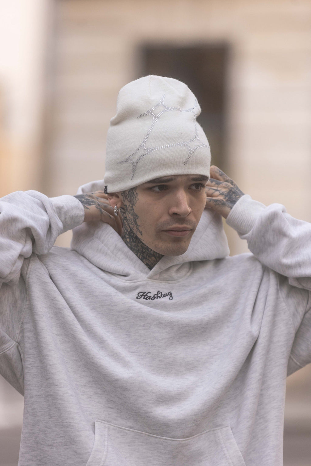 V1 SKULLY #CREME